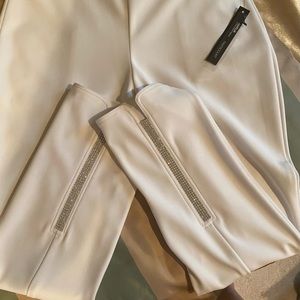 New with tags Ribkoff rhinestone trim pant white size 10